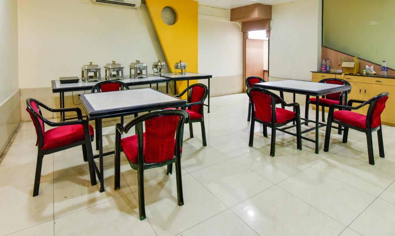 Hotel Kanishka Raipur  ภายนอก รูปภาพ