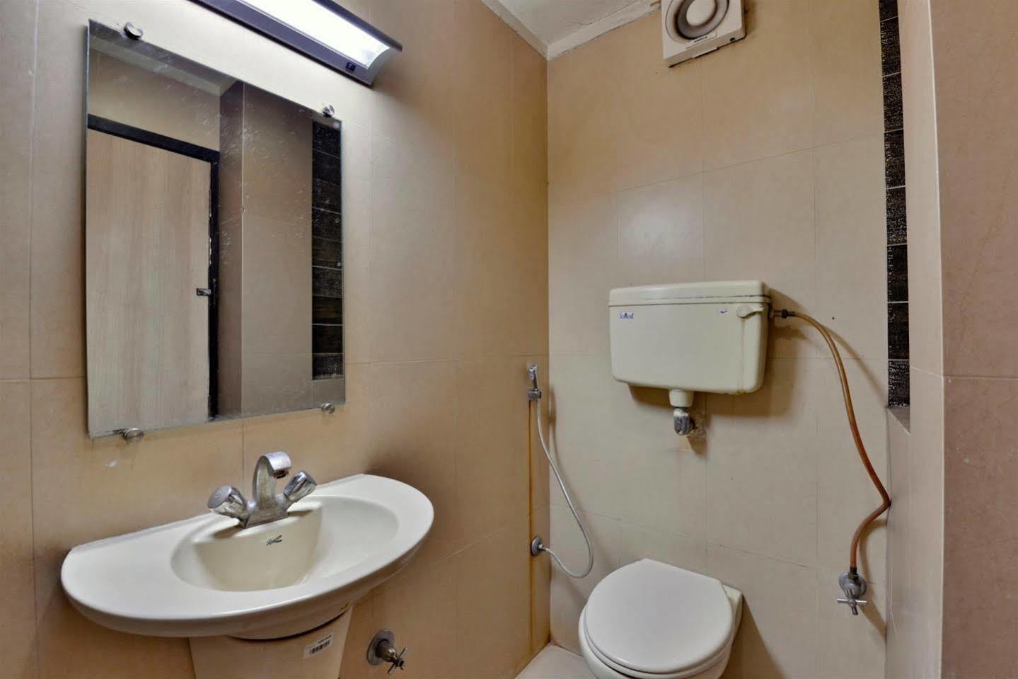 Hotel Kanishka Raipur  ภายนอก รูปภาพ